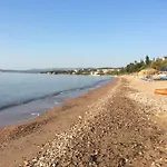 Stone In Groves - Sea & Mountain Views *