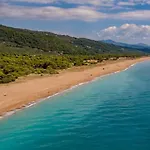 Stone In Groves - Sea & Mountain Views Landsted