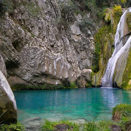 בית כפרי Stone In Groves - Sea & Mountain Views