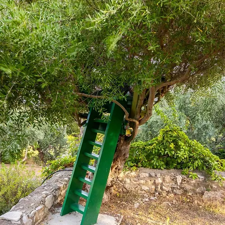 Stone In Groves - Sea & Mountain Views Kalamaki (Messinia)