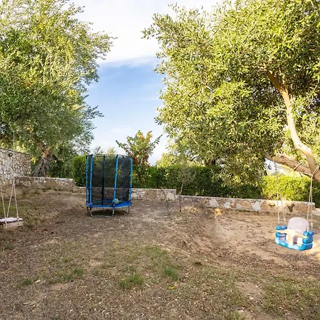 Stone In Groves - Sea & Mountain Views Kır Evi