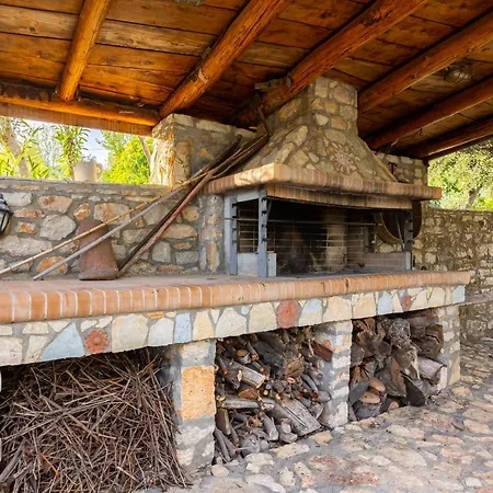 Stone In Groves - Sea & Mountain Views *