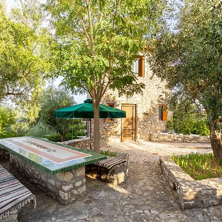 Casa de Campo Stone In Groves - Sea & Mountain Views Kalamaki (Messinia)
