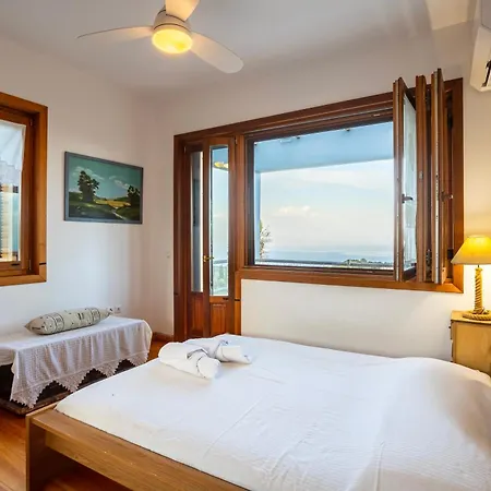 Stone In Groves - Sea & Mountain Views Kalamaki (Messinia)