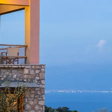 Stone In Groves - Sea & Mountain Views *