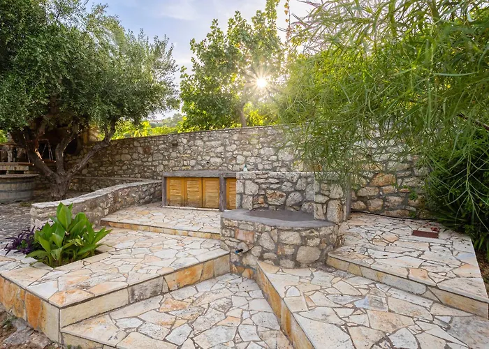 Casa de Campo Stone In Groves - Sea & Mountain Views Kalamaki (Messinia)
