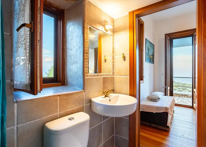 Stone In Groves - Sea & Mountain Views Casa de Campo Kalamaki (Messinia)