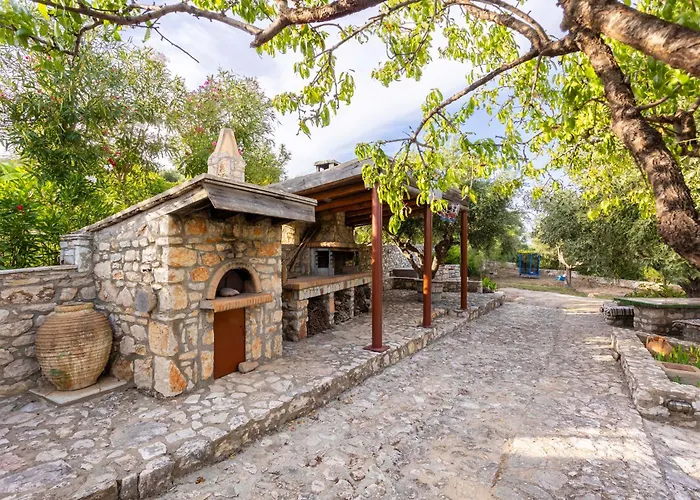 Stone In Groves - Sea & Mountain Views