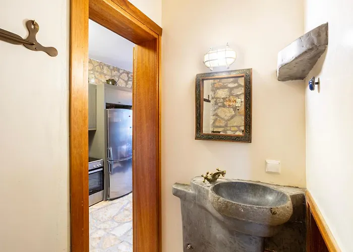 Casa de Campo Stone In Groves - Sea & Mountain Views Kalamaki (Messinia)